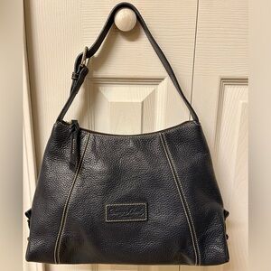 Dooney & Bourke Pebbled leather Slouch bag. Marine Navy Blue.